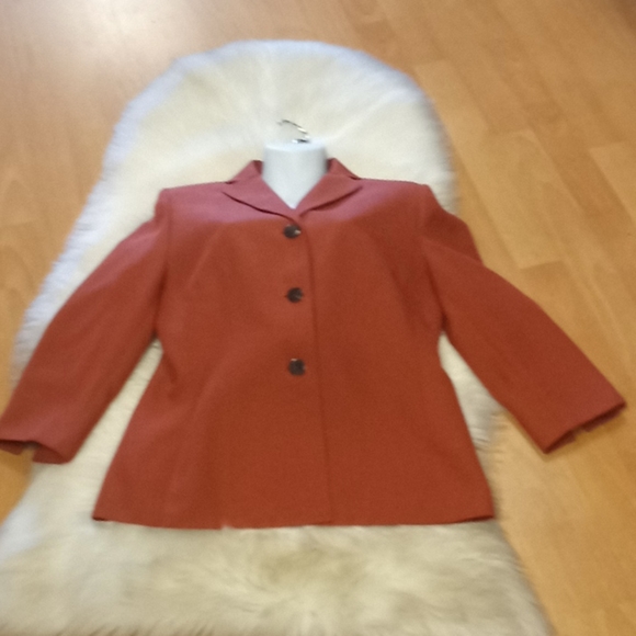 VTG- Le Suit Essentials Rust Blazer - Picture 7 of 11